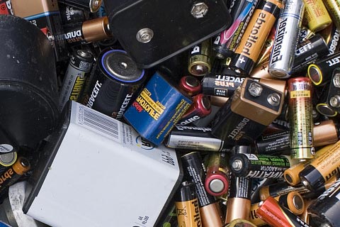 揭阳关于废电池的回收|灯塔电源电池回收
